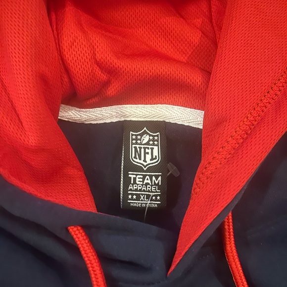 NWT Patriots Sweatshirt - Picture 3 of 6